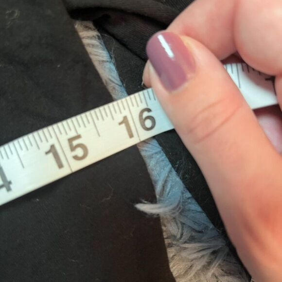 Carine Roitfeld x Uniqlo Black Long Sleeve Top Size M - Picture 3 of 5